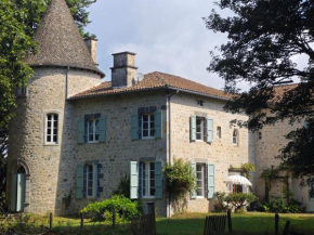 Manoir de famille proche lac